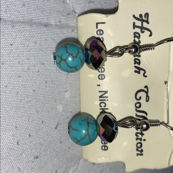 Beautiful earrings - Picture 2 of 2